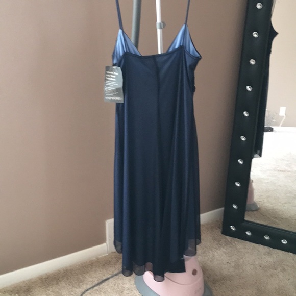 Dress with studs in front never worn, with tags - Picture 2 of 2